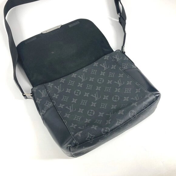 LOUIS VUITTON M40539 MonogramEclipse Messenger ExplorerMM Crossbody Shoulder Bag - Picture 5 of 16